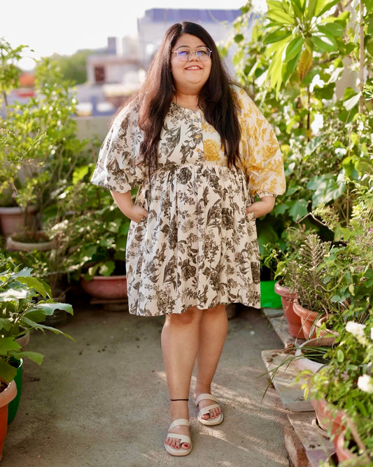 Sunlit Comfort Dress